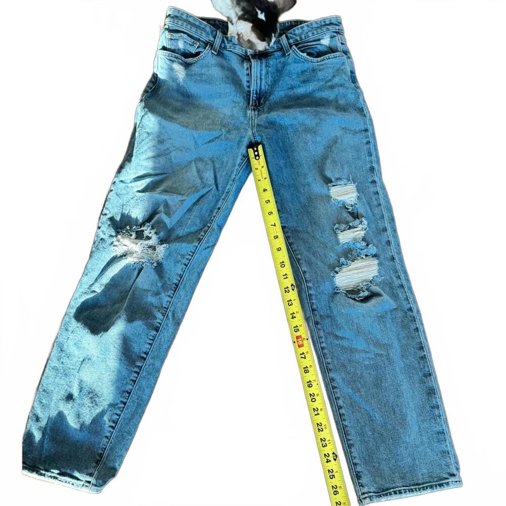 Joe's Jeans Distressed Denim - W29